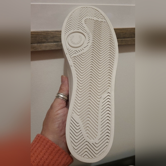 Fred Perry Women's Low Cut Sneakers Size 8 - White - Leather and Canvas - NWOT! - Picture 6 of 6